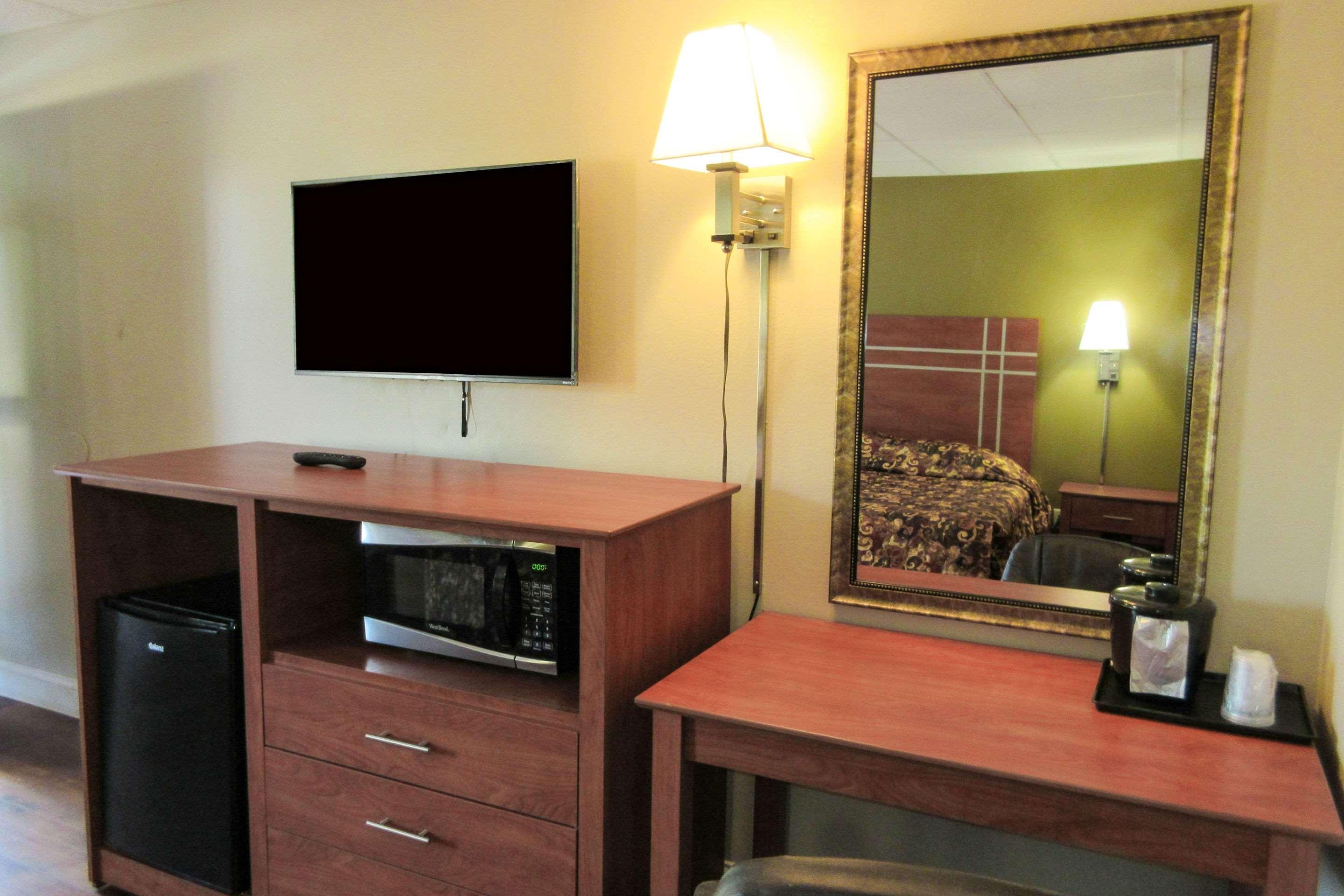 Rodeway Inn Swansea Ngoại thất bức ảnh